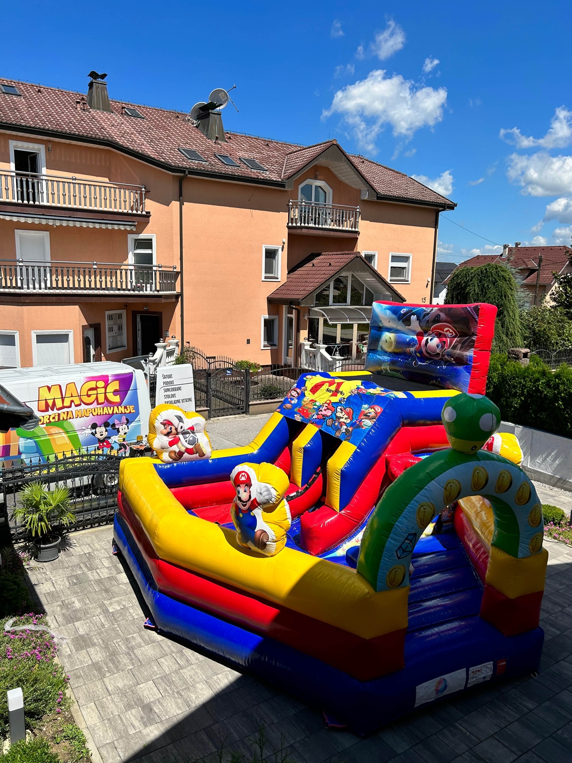 Napuhanac Super Mario Park